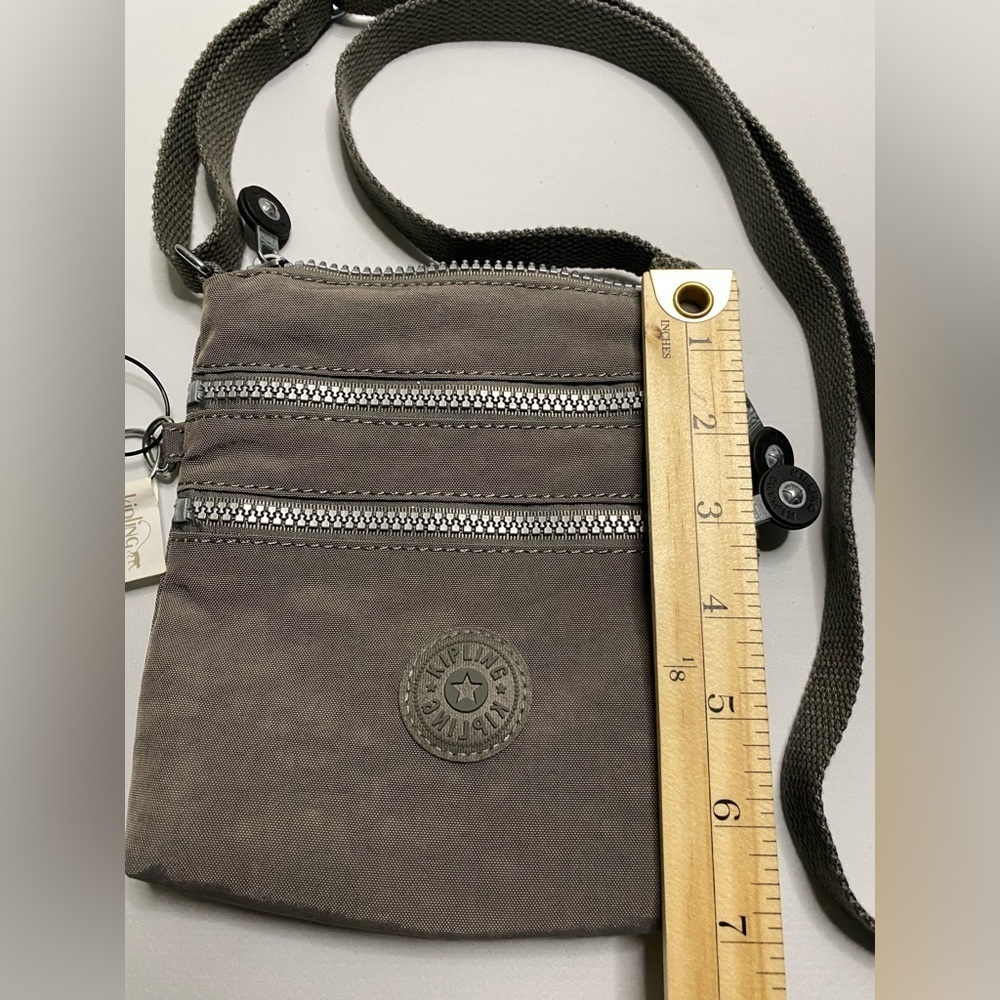 Kipling Alvar NWT small crossbody celo gray concert event essentials travel - Picture 5 of 9